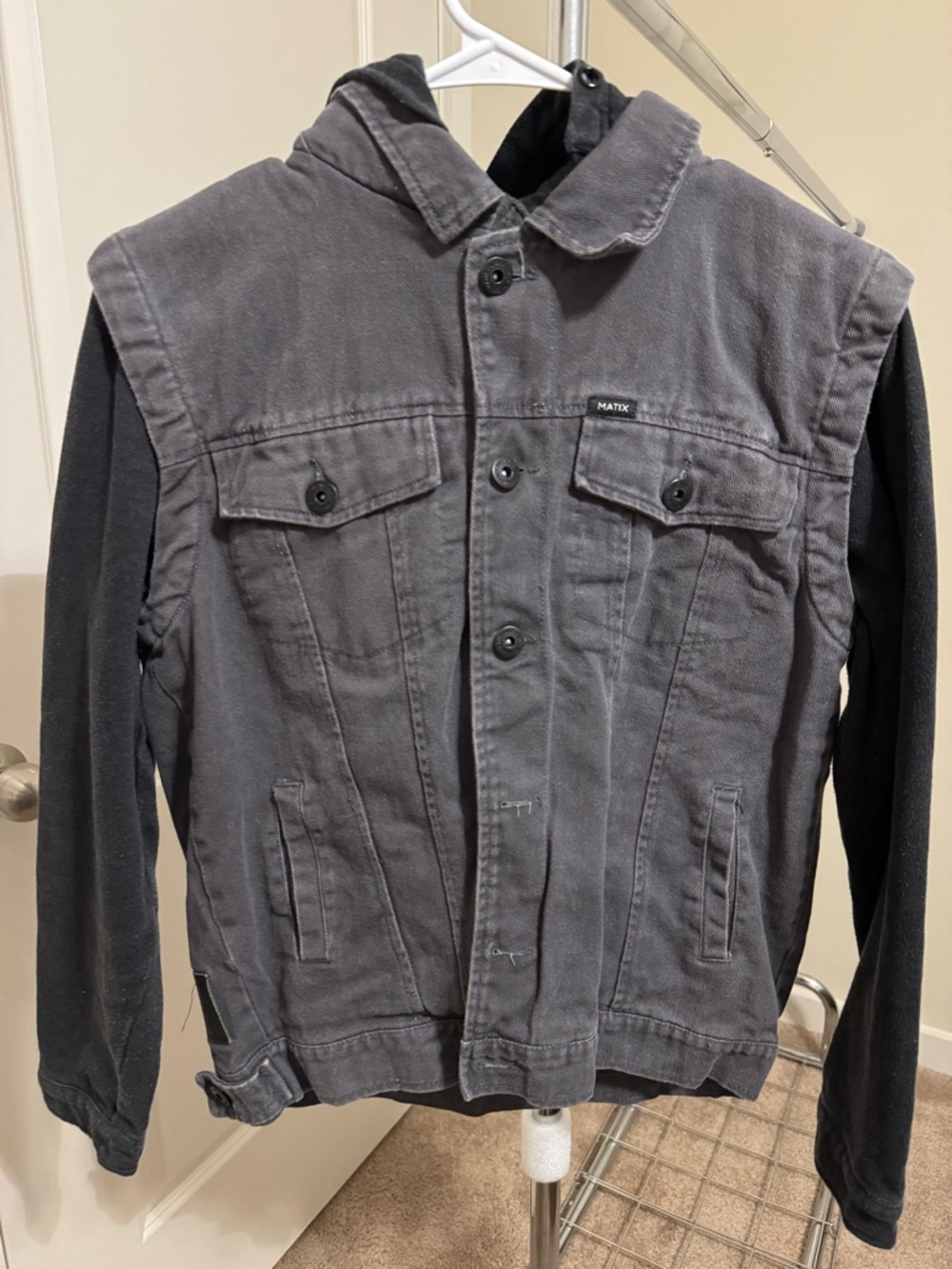 Matix Two-Tone Hooded Jacket in Charcoal and Black